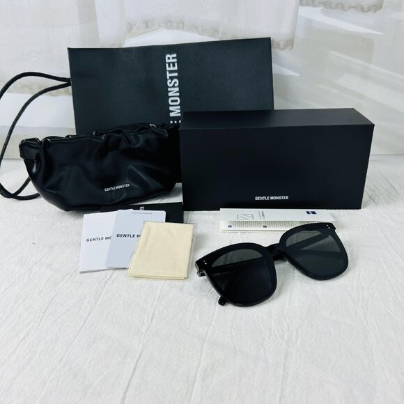 New Gentle Monster Flatba “My Ma” Black Sunglasses - Picture 4 of 11